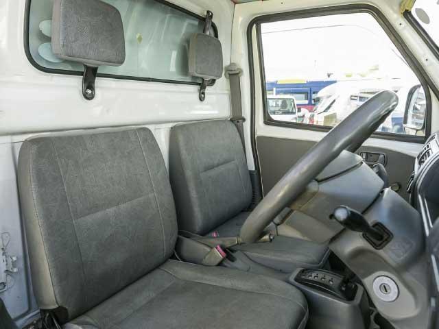 日産クリッパートラック　イエロー×ホワイト